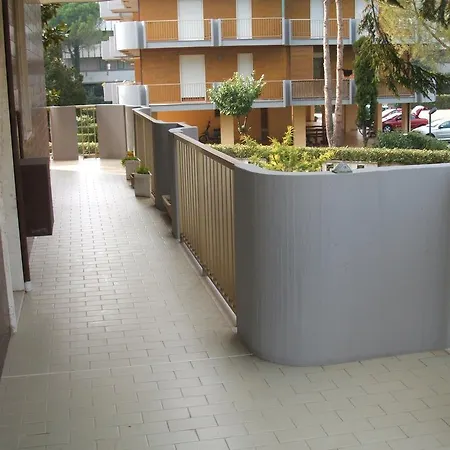 Sesia Lägenhet Silvi Marina