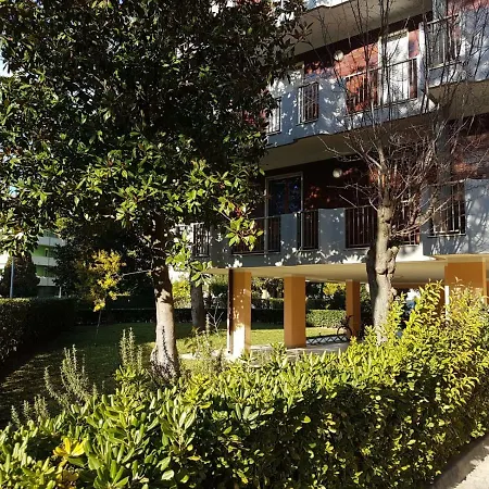 아파트 Sesia 실비마리나